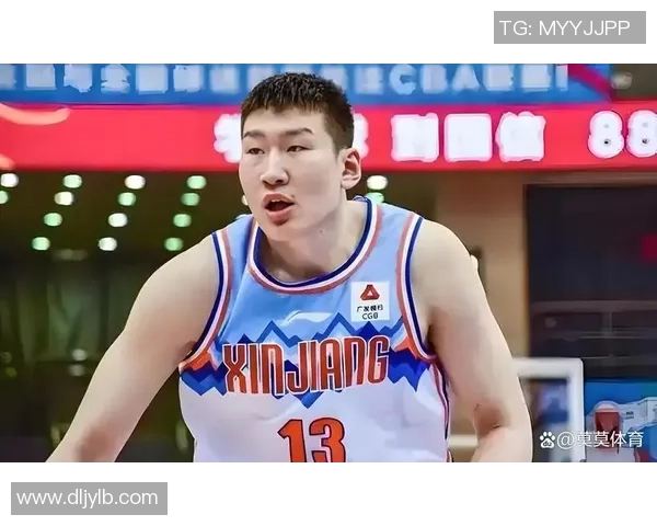 李炎哲拼尽全力无运动战进球11板2帽6前场板却遭遇5犯困境 李炎哲拼尽全力无运动战进球11板2帽6前场板却遭遇5犯困境